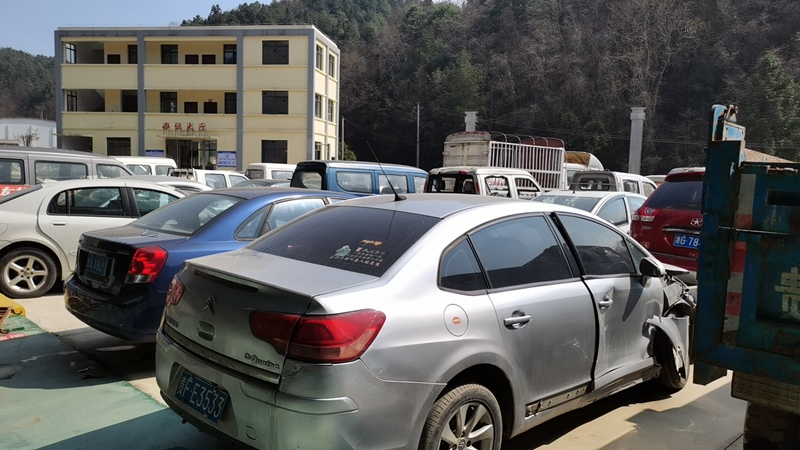 貴陽(yáng)報(bào)廢車(chē)輛回收11